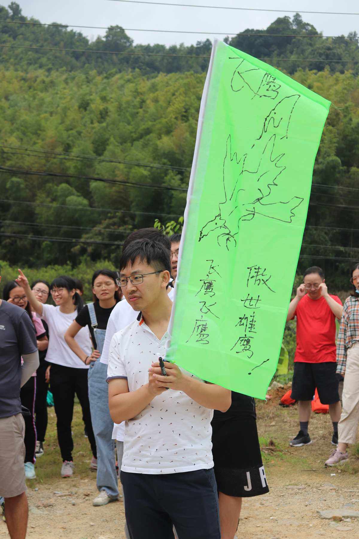 傲视雄鹰苹果版海天雄鹰视频免费看-第2张图片-太平洋在线下载