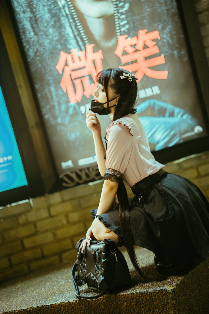 神待安卓版神里的约定汉化版-第2张图片-太平洋在线下载